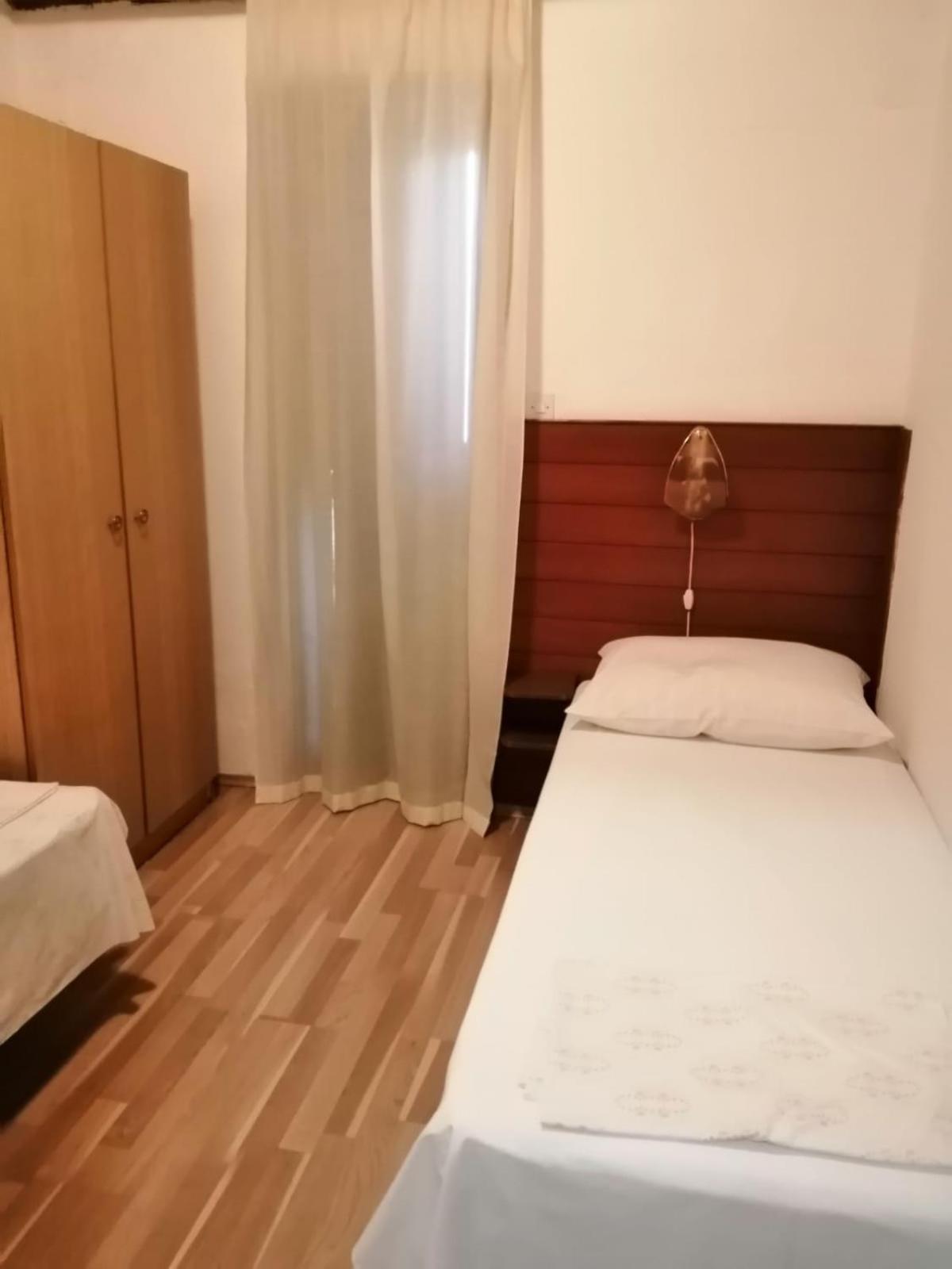 Apartmani Vuksanovic Pag Town Cameră foto